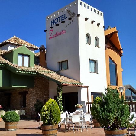 Dílar Hotel Zerbinetta מראה חיצוני תמונה