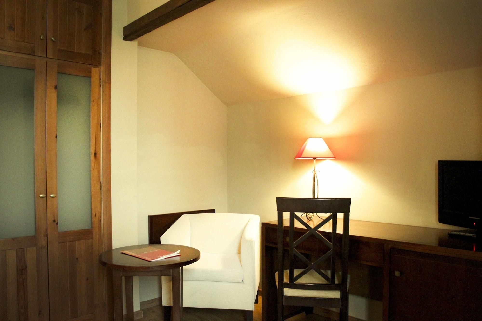 Dílar Hotel Zerbinetta מראה חיצוני תמונה